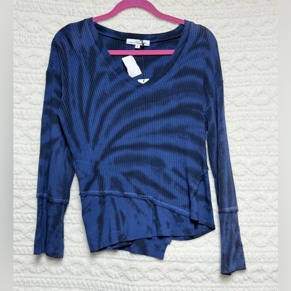 Red Haute Long Sleeve V-Neck with Spiral Hem Waffle Top - Small